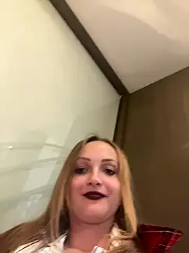 Snapshot of LadyTatiana_Madam chatting on September 27, 4:36 pm LadyTatiana Madam online show from September 27, 4:36 pm