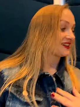 Snapshot of LadyTatiana_Madam chatting on October 18, 1:36 pm LadyTatiana Madam online show from October 18, 1:36 pm