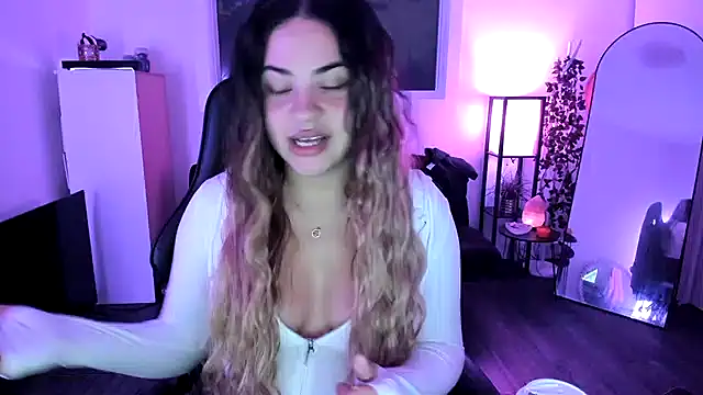 MelSaunders online show from November 21, 4:58 am