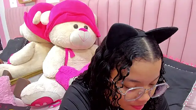 ISABELLA 020 online show from October 22, 2:11 pm