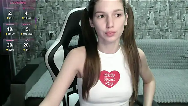MissMiaCutie online show from October 13, 1:47 pm