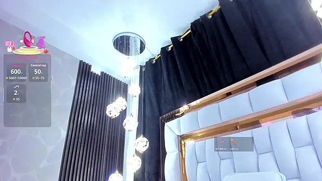 Snapshot of SarayRoyse chatting on October 28, 7:19 pm SarayRoyse online show from October 28, 7:19 pm