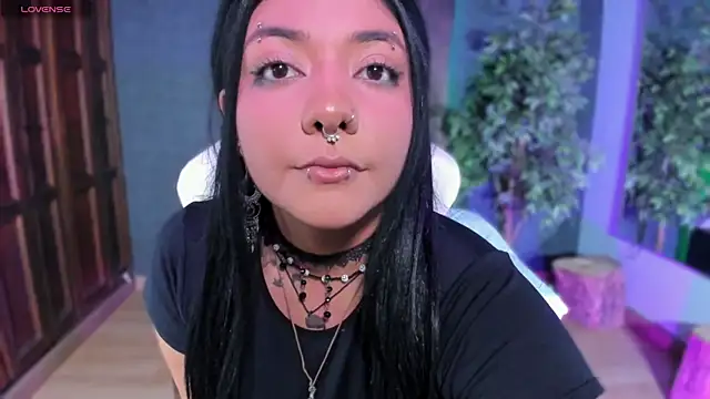 Evelynn online show from September 27, 12:45 pm