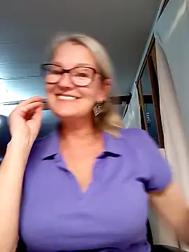 irinamaux online show from October 11, 12:30 pm