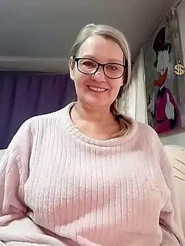 irinamaux online show from February 26, 11:20 am