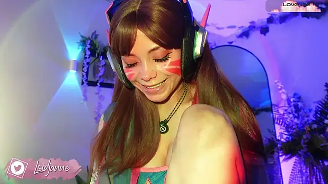 loIijanne online show from July 7, 11:40 pm