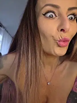  AHHA  online show from April 18, 9:45 am