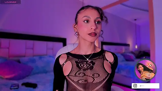 MiissCharlotte online show from September 17, 4:21 am