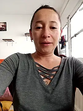 emilypoppy3 online show from January 8, 8:35 pm