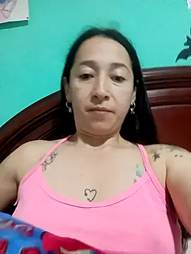 emilypoppy3 online show from October 15, 1:19 am