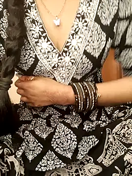 Pallavi 36 online show from April 9, 7:08 pm