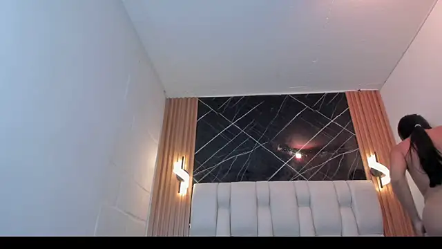 Snapshot of sarajhonson_dl chatting on September 19, 5:56 pm sarajhonson dl online show from September 19, 5:56 pm