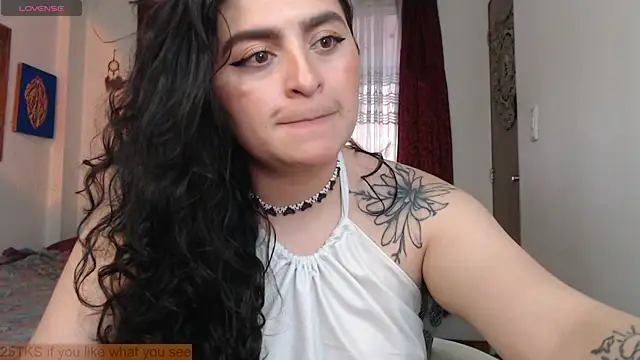 Marci owo online show from December 18, 8:35 pm