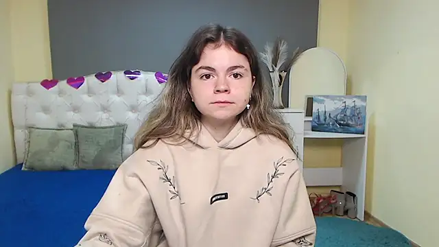 TinaRedly online show from September 29, 5:45 am