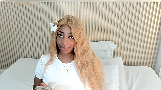 charlottebrowns  online show from March 8, 1:26 pm