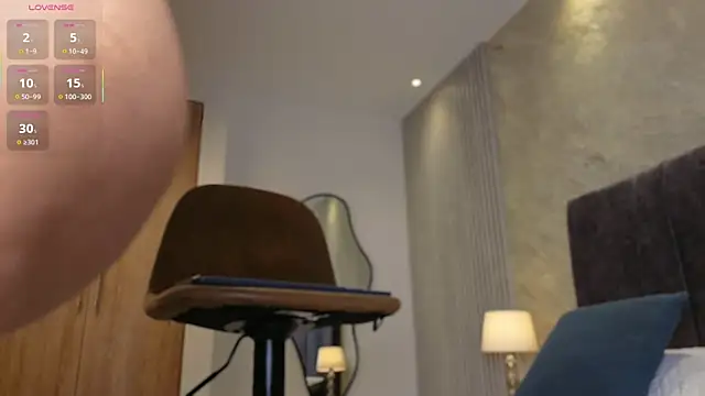 lola  sweetx online show from April 18, 11:24 am