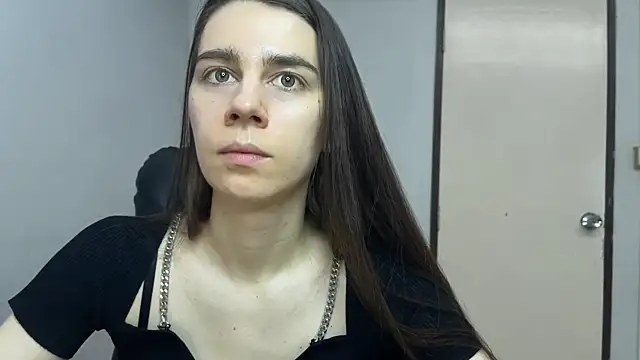 SassyJessi online show from April 2, 4:10 am