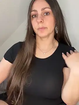 Loella-Rose online show from April 19, 10:59 am