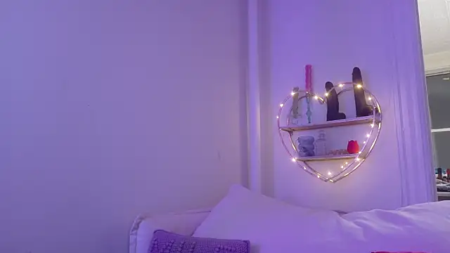 quinnmariexo online show from March 2, 12:54 am