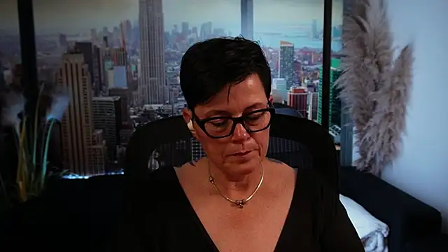 ninarandmann online show from October 30, 8:43 pm