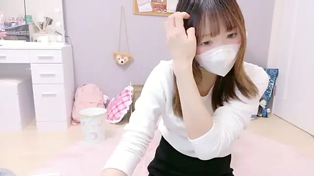 Yui-Ch online show from December 22, 12:30 pm