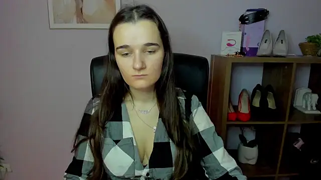 KateDelight online show from December 20, 7:45 am