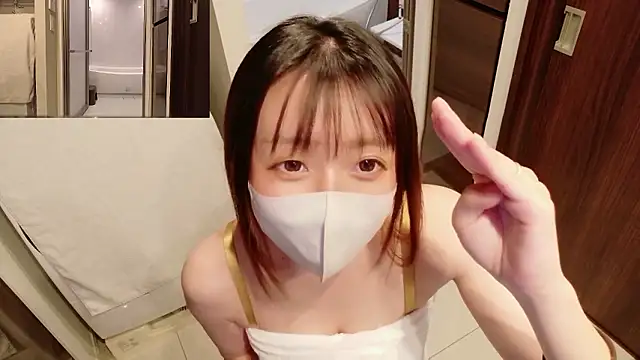 Big ayu  online show from April 22, 9:39 am