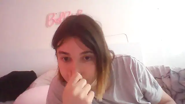 Icy  Diamond online show from April 20, 12:08 pm