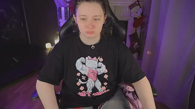 carolina elf online show from December 14, 12:33 pm