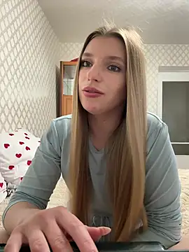 adel secret online show from June 2, 8:54 pm