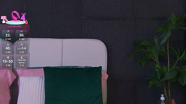 GinaMence online show from January 14, 8:14 pm