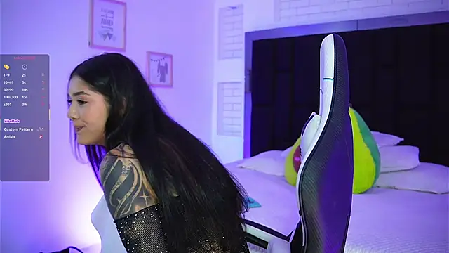 Marianamonroe  online show from October 9, 6:56 pm