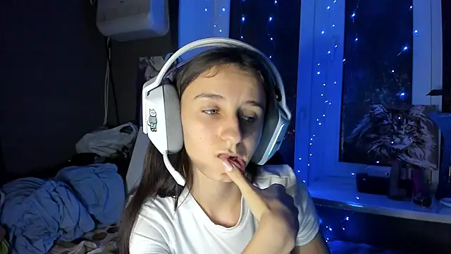  Nika Kik online show from October 28, 8:25 pm