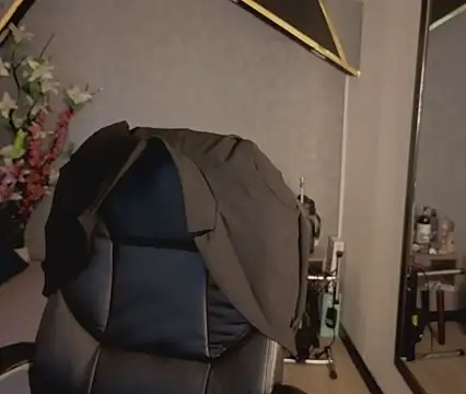 almma shy online show from December 2, 2:08 pm