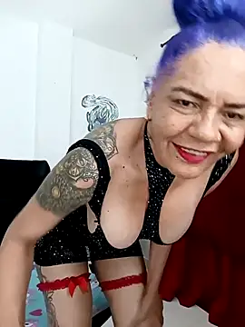 freyadevil333 online show from September 28, 9:20 pm