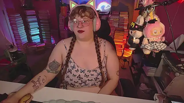 FatVeronica online show from July 30, 6:09 pm
