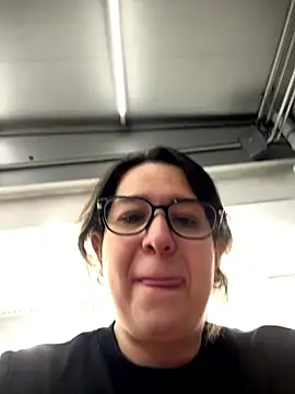 amooraaamoon online show from January 10, 1:38 pm