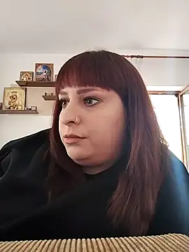 Snapshot of EmmaKrosss chatting on October 10, 9:47 am EmmaKrosss online show from October 10, 9:47 am