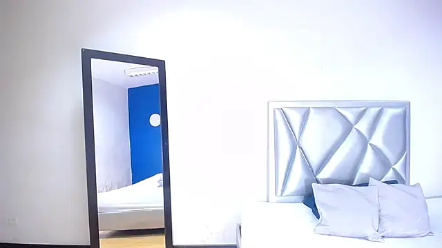 exotic karmella online show from October 11, 10:01 pm