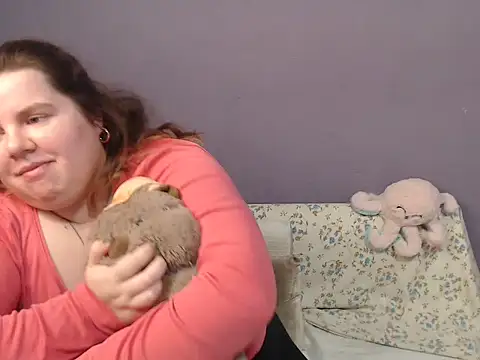 so shy online show from December 5, 9:32 am