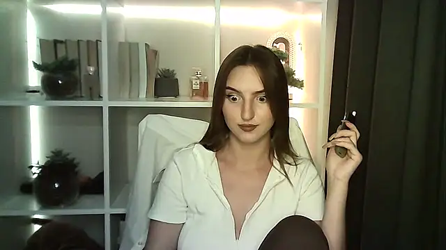 X Alisa online show from September 16, 6:05 pm