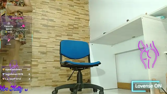 mrskatty online show from November 17, 9:32 am