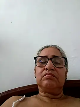  candi online show from January 17, 8:27 pm