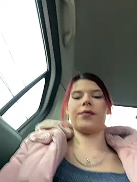 RiriRoseey online show from April 3, 7:39 am