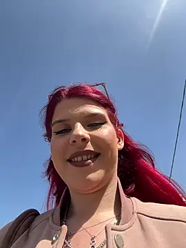 RiriRoseey online show from April 15, 8:15 am