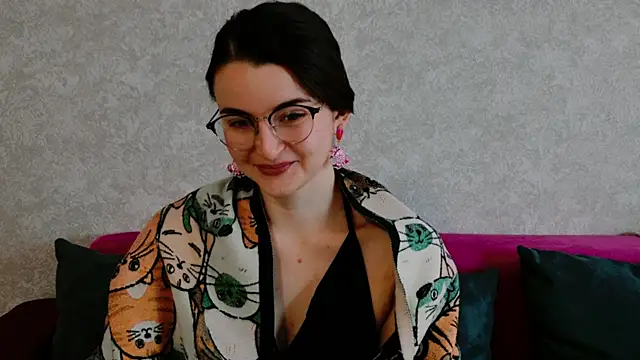 Miss Arwen online show from December 3, 4:59 am