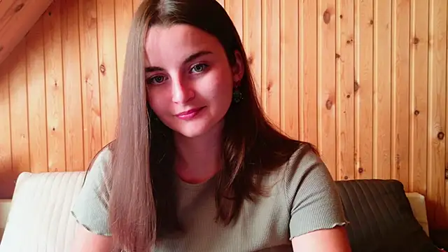 Miss Arwen online show from April 5, 7:07 am