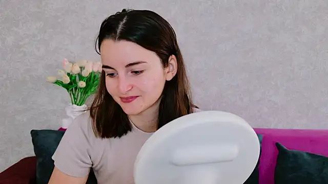 Miss Arwen online show from September 18, 5:06 am