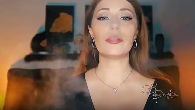 MissBeverlyMills online show from September 20, 8:18 pm