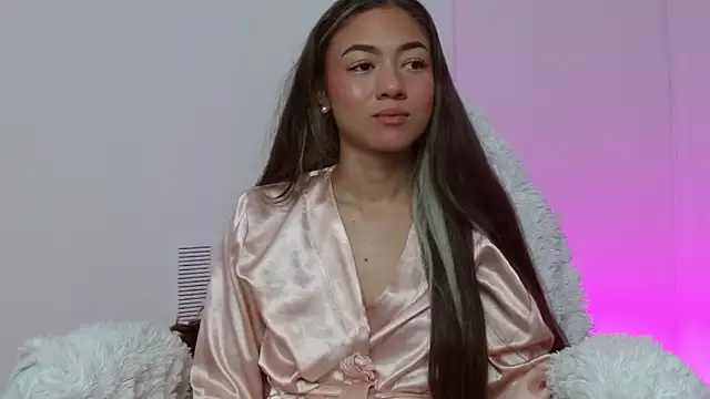 hantonella  online show from November 15, 12:17 pm